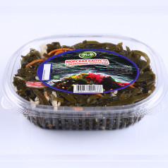 Морская капуста с крабовыми палочками